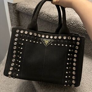 Prada Canapa in Pm size